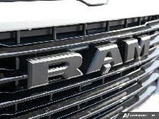 2026 RAM 1500 SPORT | PANO | 20S | 9-SPKR | NAVI | 4X4 | HTD STS - Photo 8