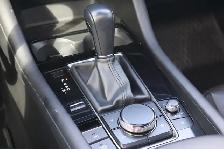 2024 Mazda MAZDA3 - Photo 15