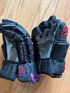 New 14" Hockey gloves black and red
