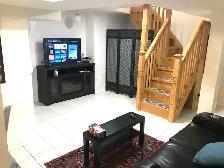 Beautiful Furnished Bedroom Basement Apartment Near Square one - Photo 10