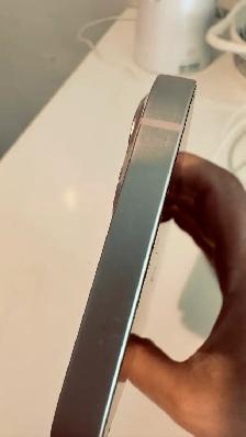 Apple iPhone 13 $200 - Photo 4