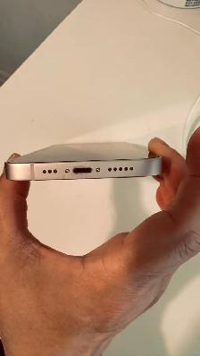 Apple iPhone 13 $200 - Photo 9