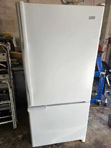 kenmore Refrigerator  29'