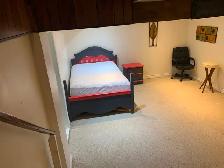Room for Rent in large home $850/mo all included. - Photo 7