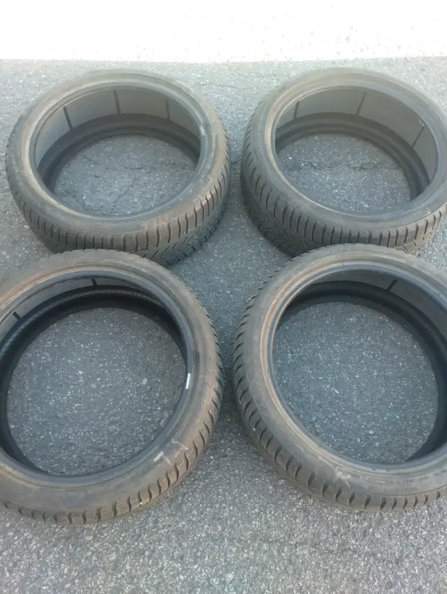 PIRELLI SOTTOZERO PNEUS D’HIVERPOUR TESLA(255/40 R20) X 4