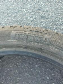 PIRELLI SOTTOZERO PNEUS D’HIVERPOUR TESLA(255/40 R20) X 4 - Photo 2