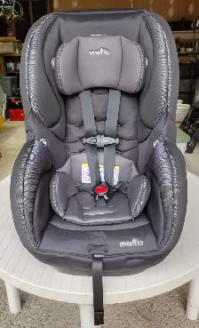 Evenflo Titan 65 Car Seat