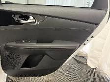 2023 Kia Forte GT LIMITED | HTD/CLD LEATHER | MOONROOF - Photo 40