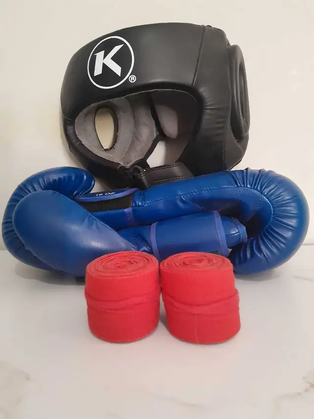 kimurawear 16 oz gloves and headgear