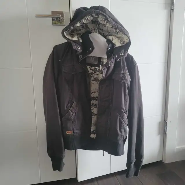 Arizea Jacket size Small