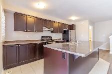 For Rent - 3 Beds 3 Bath - Photo 5