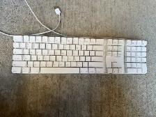 Apple Keyboard - Wired USB A1048