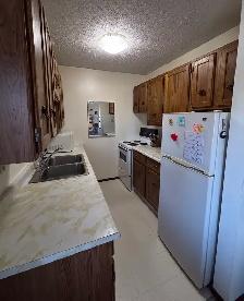 3rd Floor 1 bedroom with view - Southview! - Photo 3
