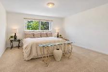 Inner-City Townhouse - OPEN HOUSE TODAY! 3:00pm to 5:30pm - Photo 5