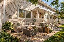 Inner-City Townhouse - OPEN HOUSE TODAY! 3:00pm to 5:30pm - Photo 13