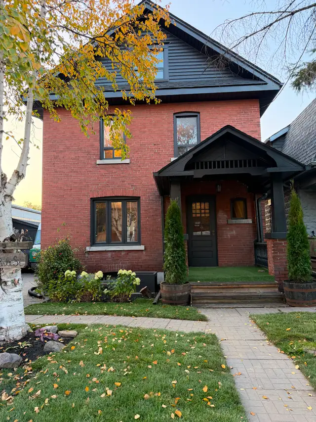 WESTON AND 401 ENTIRE HOUSE FOR RENT $3,000.00   UTILITIES