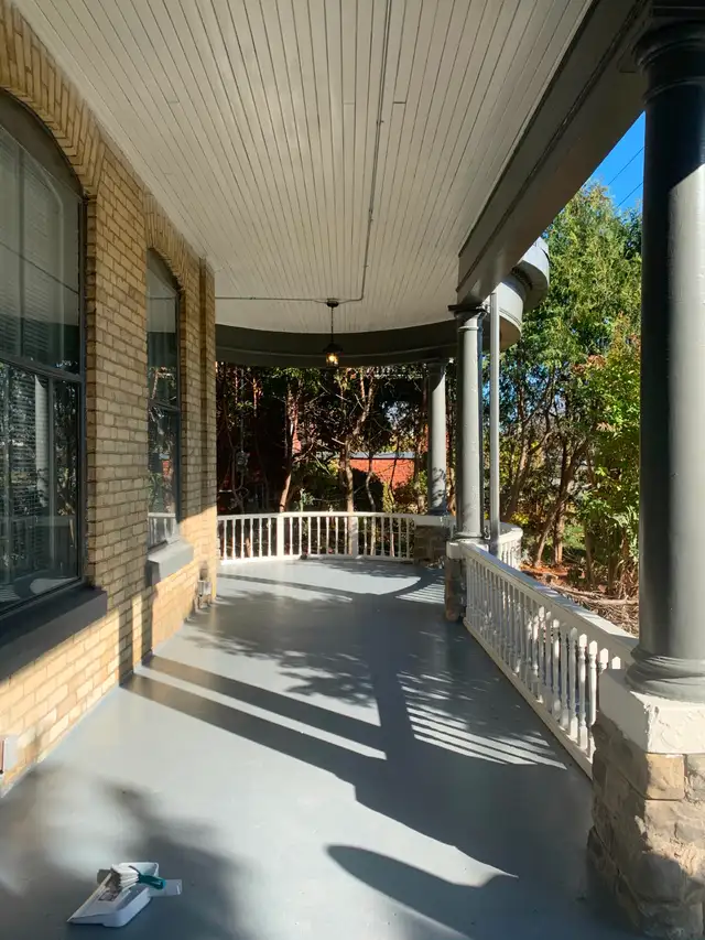 1-Bedroom Apt in Beautiful Heritage Edwardian House w/ Parking