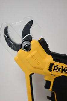 Dewalt Pruner Model DCWALT320B Cordless Tool Only Brand New - Photo 2
