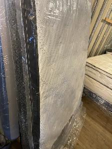 Brand New QUEEN Platform Frames $199 Free delivery - Photo 4