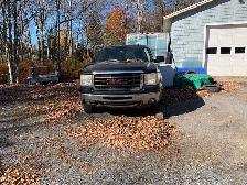 2009 GMC SIERRA 4X4 TRUCK - Photo 2
