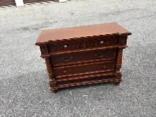 Free delivery used Vintage Style Wooden Three-Drawer Chest
