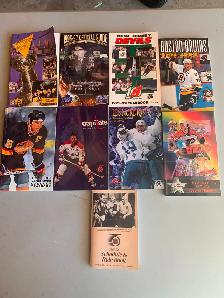17 HOCKEY TEAMS YEAR BOOKS PLUS TIGERAS PICTUREDALL FOR 10.00 - Photo 3