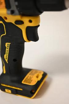 Dewalt Driver Atomic Crodless 20V Tool Only Brand New - Photo 8