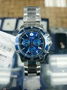montre neuve movado