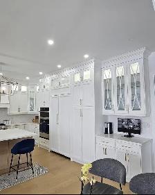 Vanity, Linen Tower, Countertop, Porcelain Tile, Mirror - Photo 10
