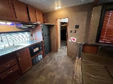 2015 FOREST RIVER VENGEANCE 29V, TRAVEL TRAILER TOY HAULER - Photo 17