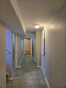 2 bedrooms basement apartment available immediately - Photo 4