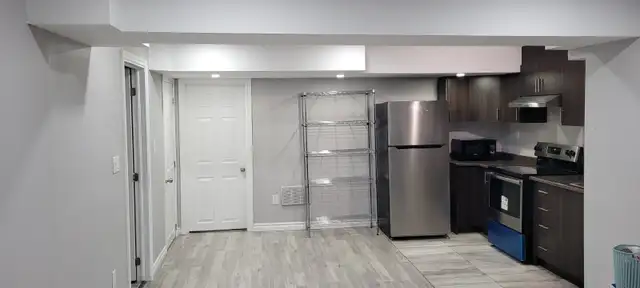Clean 2BR basement in Brampton w Side Entrance