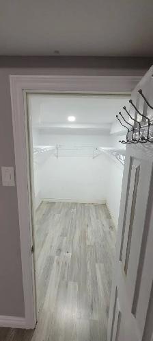 Clean 2BR basement in Brampton w Side Entrance - Photo 5