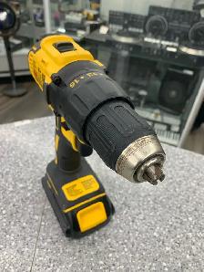 Dewalt DCD777 20V Drill - Photo 2
