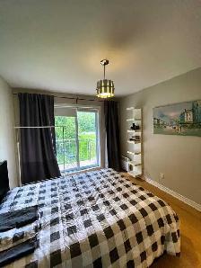 4 1/2 MEUBLÉ,  2 CHAMBRES, 2 BALCONS, LIBRE IMMÉDIATEM - Photo 7