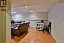 6b3b whole house for rent near University - Photo 8