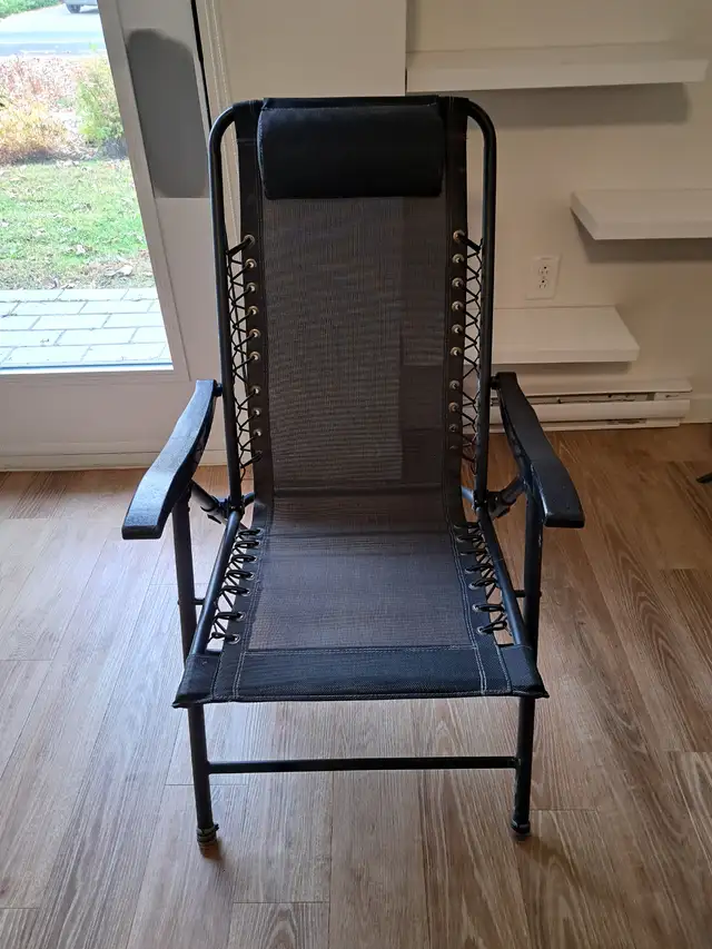 CHAISE DE PATIO. SJ