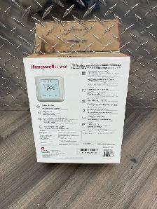 Honeywell T5 Thermostat - Photo 2