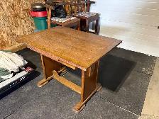 Antique Table - Photo 4