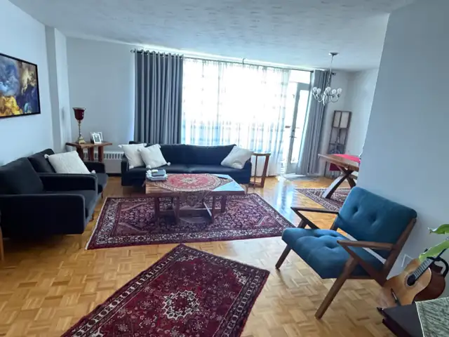 private room for rent in Bright apartment