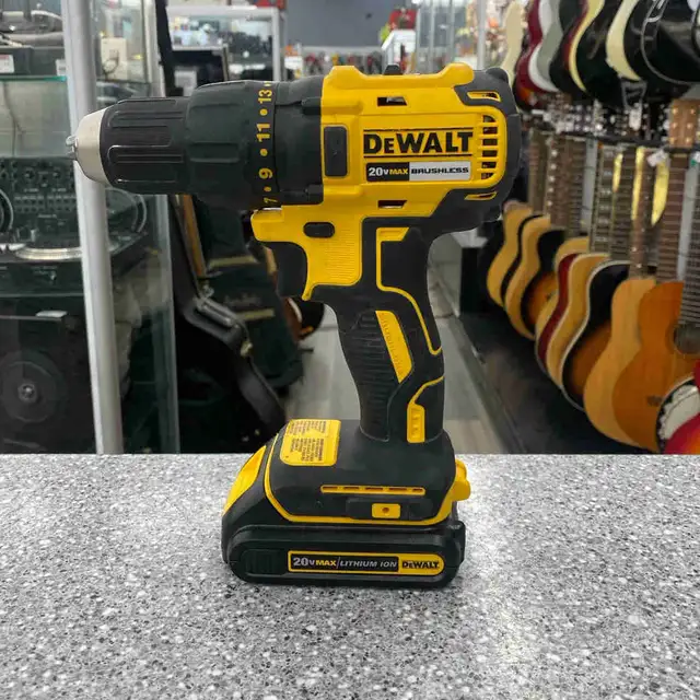 Dewalt DCD777 20V Drill