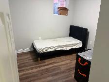 Room for rent private (No Parking) - Photo 3
