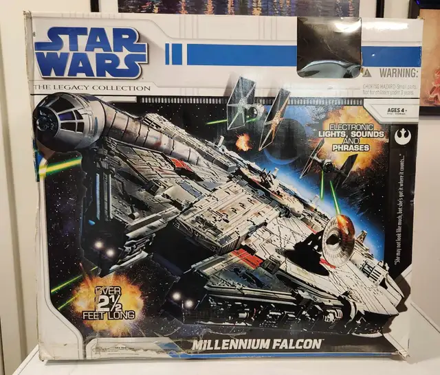 Hasbro Legacy Collection Millenium Falcon