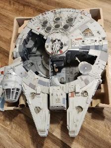 Hasbro Legacy Collection Millenium Falcon - Photo 3