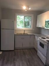 ROOM FOR RENT / SUBLET – KINGSTON (38 Woodstone Crescent, K7M 6K - Photo 2