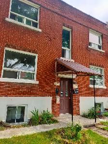 St-Laurant 3 bedrooms with 2 parkings and garden