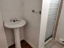 St-Laurant 3 bedrooms with 2 parkings and garden - Photo 5
