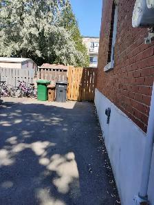 St-Laurant 3 bedrooms with 2 parkings and garden - Photo 9