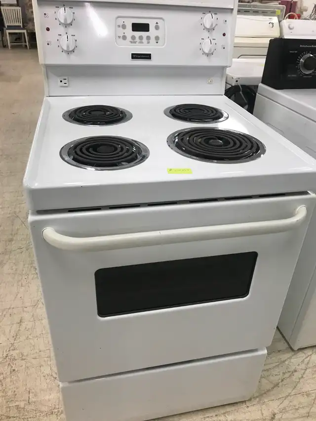 cuisiniere 24 pouces blanche frididaire