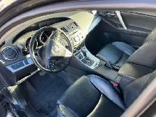 2013 Mazda 3 One Owner, Low km, Good service history, Leather se - Photo 9